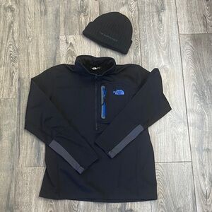 The North Face Men's Black 1/2 zip fleece Jacket and hat bundle